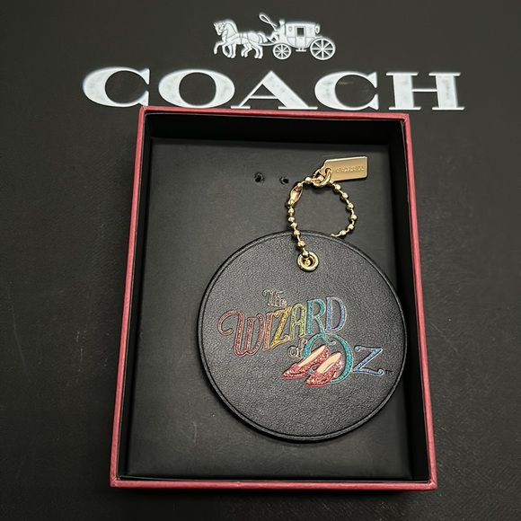 NWT Coach Wizard of Oz Limited Edition Leather Bag Charm Chain Keychain FOB Ruby - Picture 6 of 7